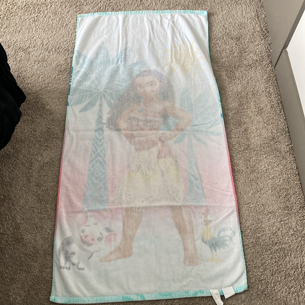 Disney Moana Beach Towel - Picture 5 of 5